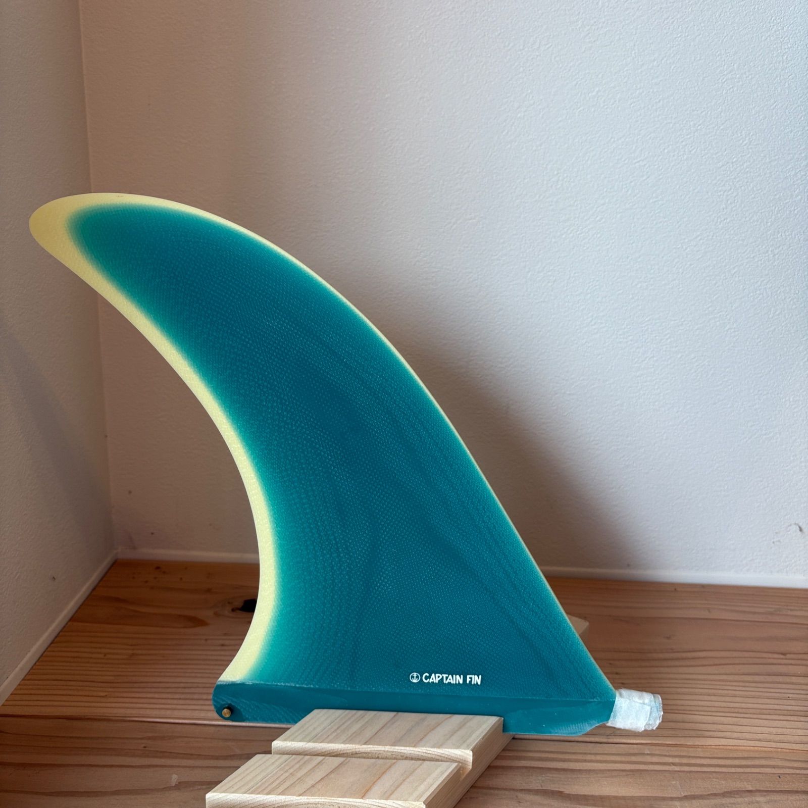 【美品】CAPTAIN FIN TYLER WARREN 10.25 フィン Tyler Warren Raked - Black/White/Gold - Captain Fin