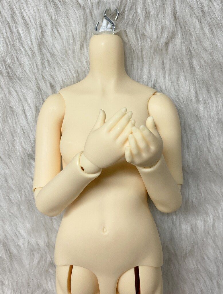 ボークス SD女の子 ボディのみ 二重肘関節 ノーマル肌
