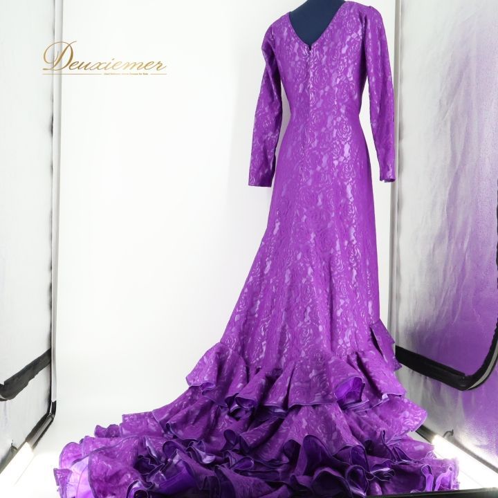 フラメンコ 衣装 バタデコーラ ワンピース ドレス 長袖 紫 レース ボランテ フリル 感 上品 ダンス パーティ 発表会 パープル系 フリルドレス ドレススタイル 個性的 おしゃれ エレガント 舞台衣装 レディース 女性用 パーティー衣装