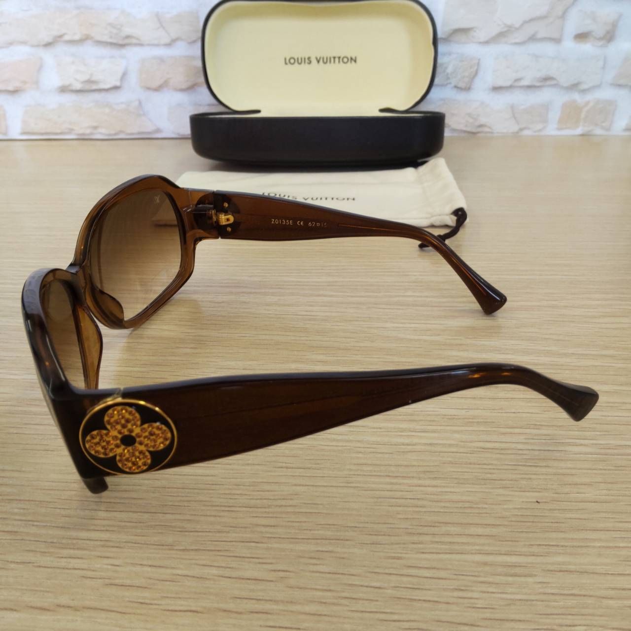 LOUIS VUITTON ルイ・ヴィトン サングラス ウルトラ ストラスブラウン