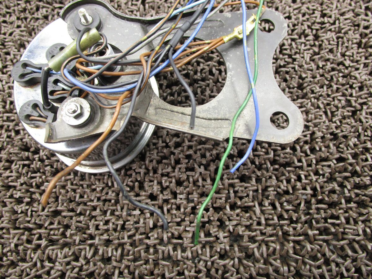 12V