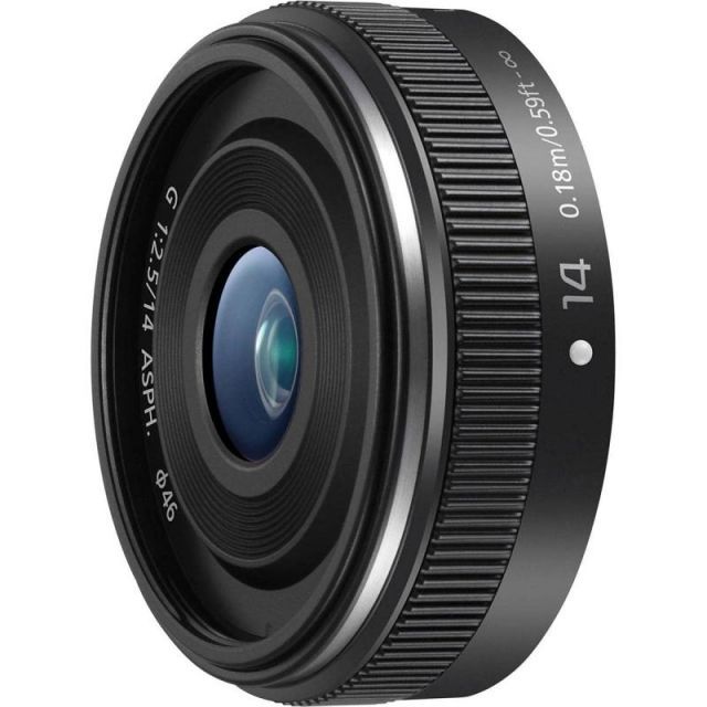 パナソニック 単焦点 広角レンズ ルミックス 14mm/F2.5 パナソニック、28mm相当の薄型広角レンズ「LUMIX G 14mm F2.5