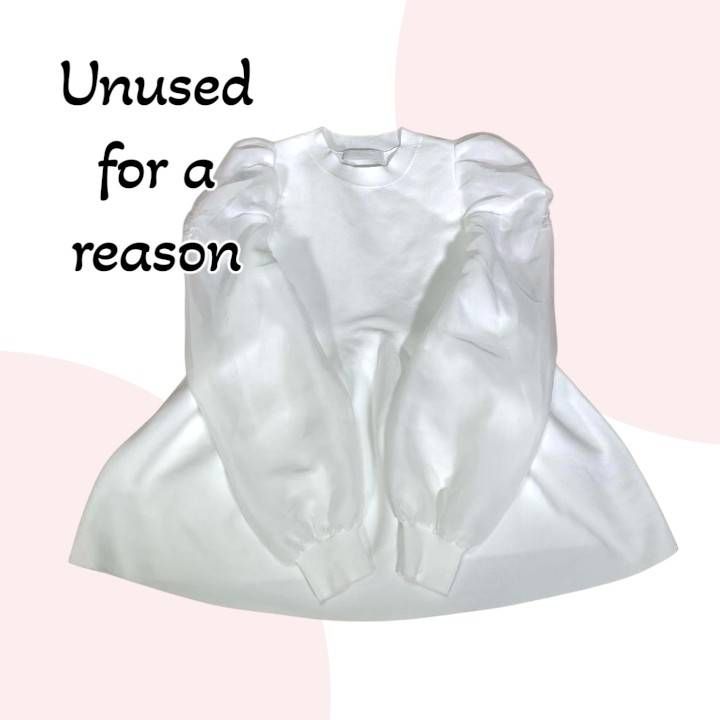 訳あり♥ セルフォード ボリューム袖 ペプラム カットソー チュニック 立体的なペプラムシルエットで上品な印象 襟元に小さなほつれありの♥品 手洗い