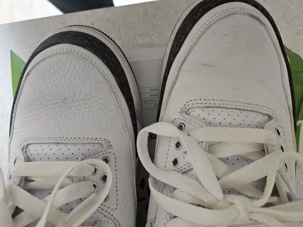 NIKE ナイキ エアジョーダン モカ