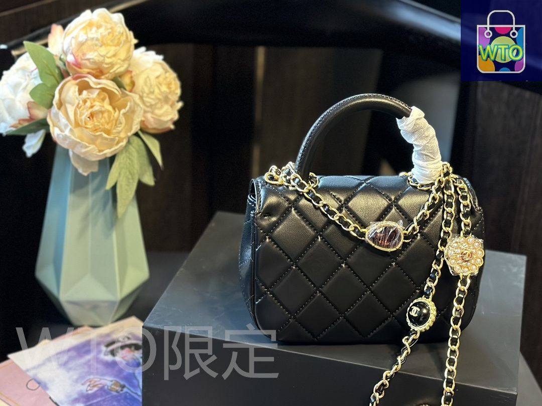 CHANEL⭐️リストバンドとオマケ CHANEL?シャネル♡お決まり品