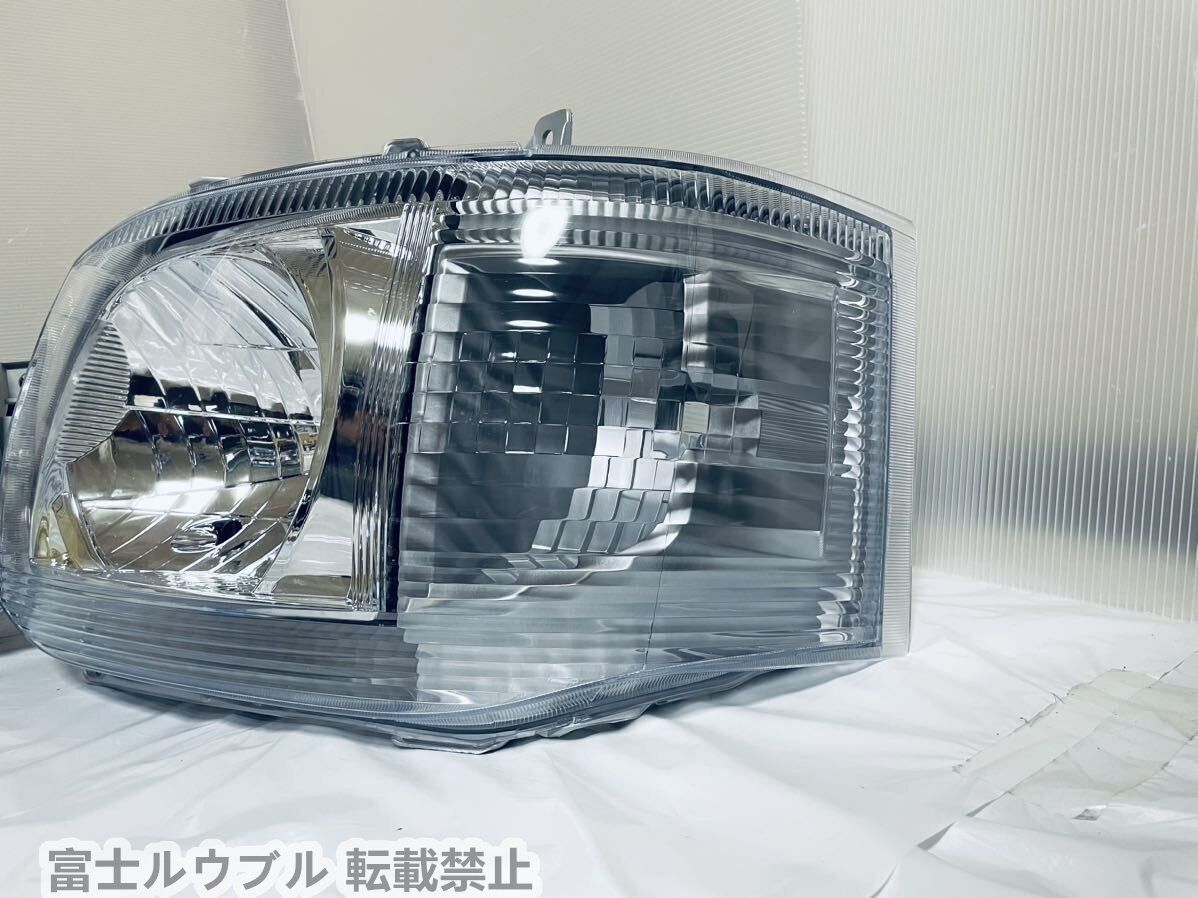 高品質 ハイエース レジアスエース 3型 ヘッドライト フロントヘッドライト