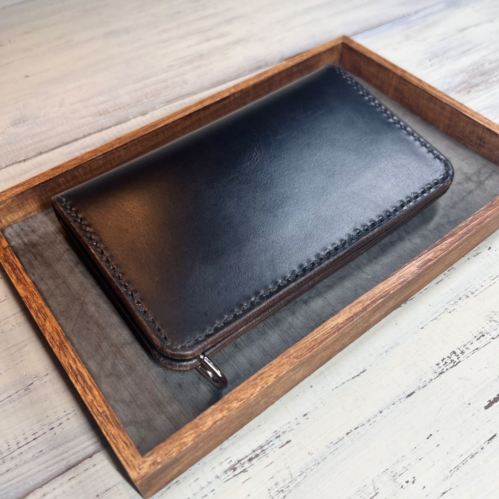 トラッカーウォレット ミドル 2層】 クロムエクセル シルバー