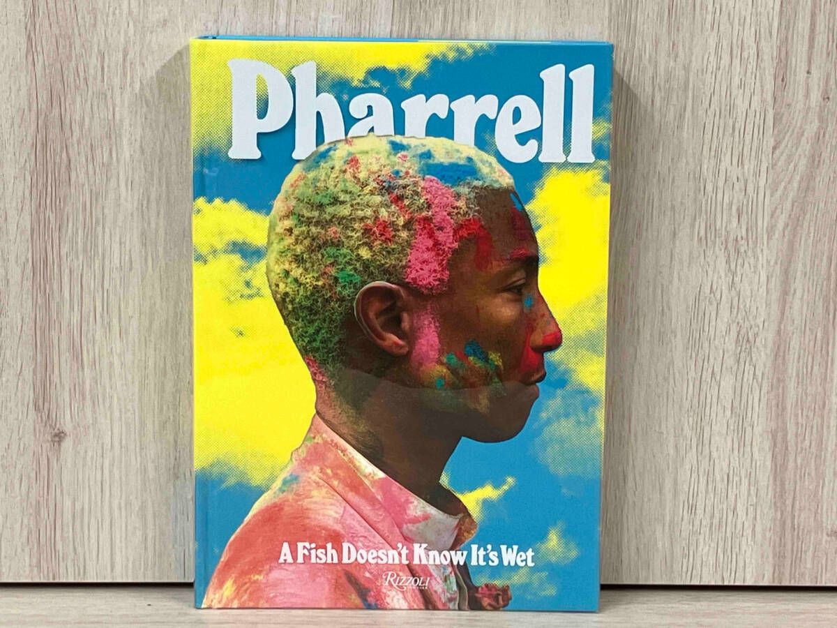 洋書】Pharrell A Fish Doesn't Know It's Wet - メルカリ