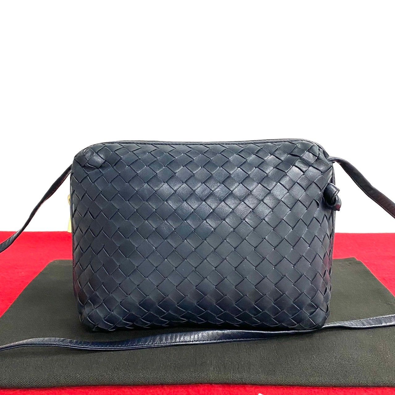 極 美品 BOTTEGA VENETA ボッテガヴェネタ イントレチャート レザー 本 