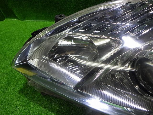 トヨタ プリウス ヘッドライト 前期ZVW30 プリウス 左ヘッドライト ハロゲン ZVW30 前期 47-29 ホ トヨタ