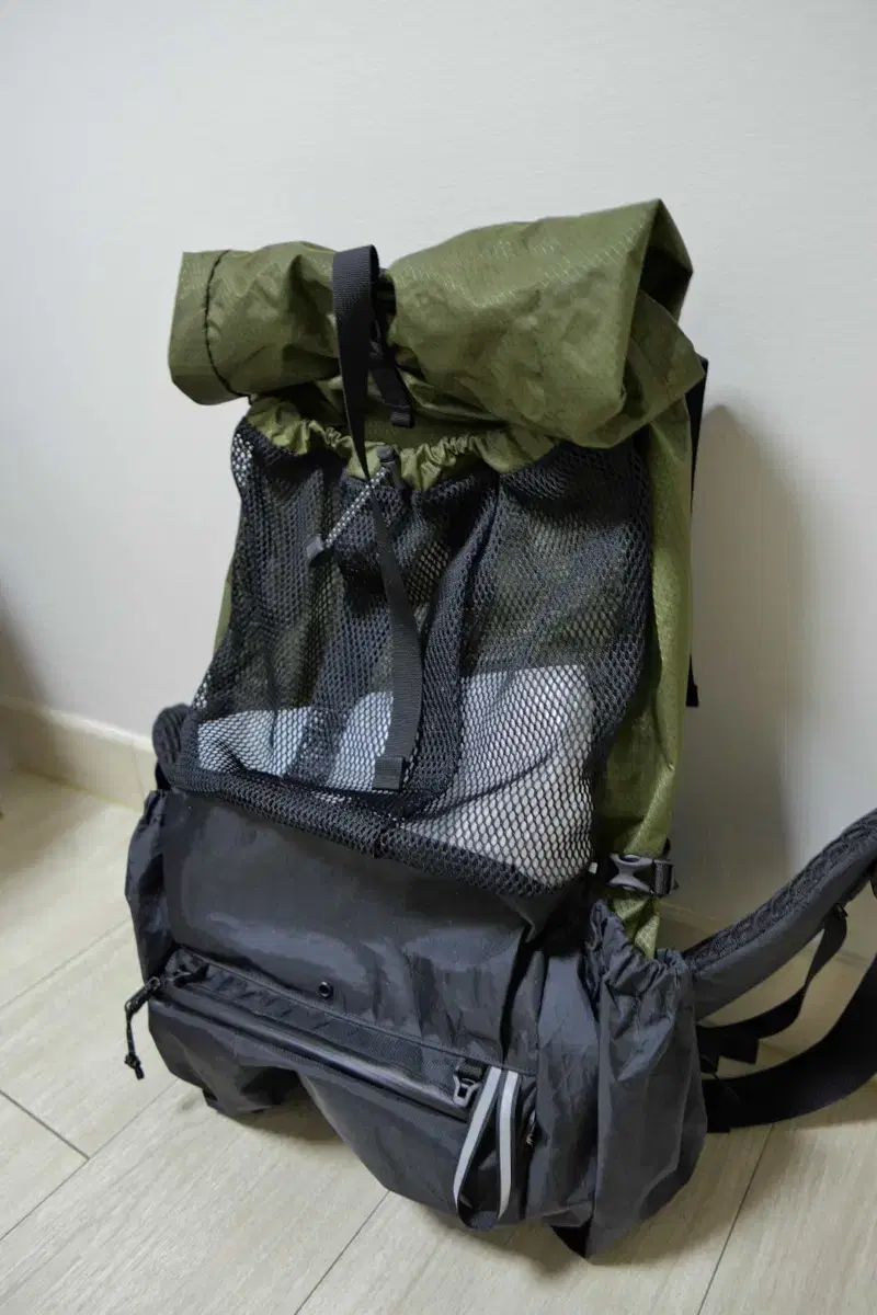 Mountainrover マウンテンローバー タルシア 40 カーキ バッグ 販売