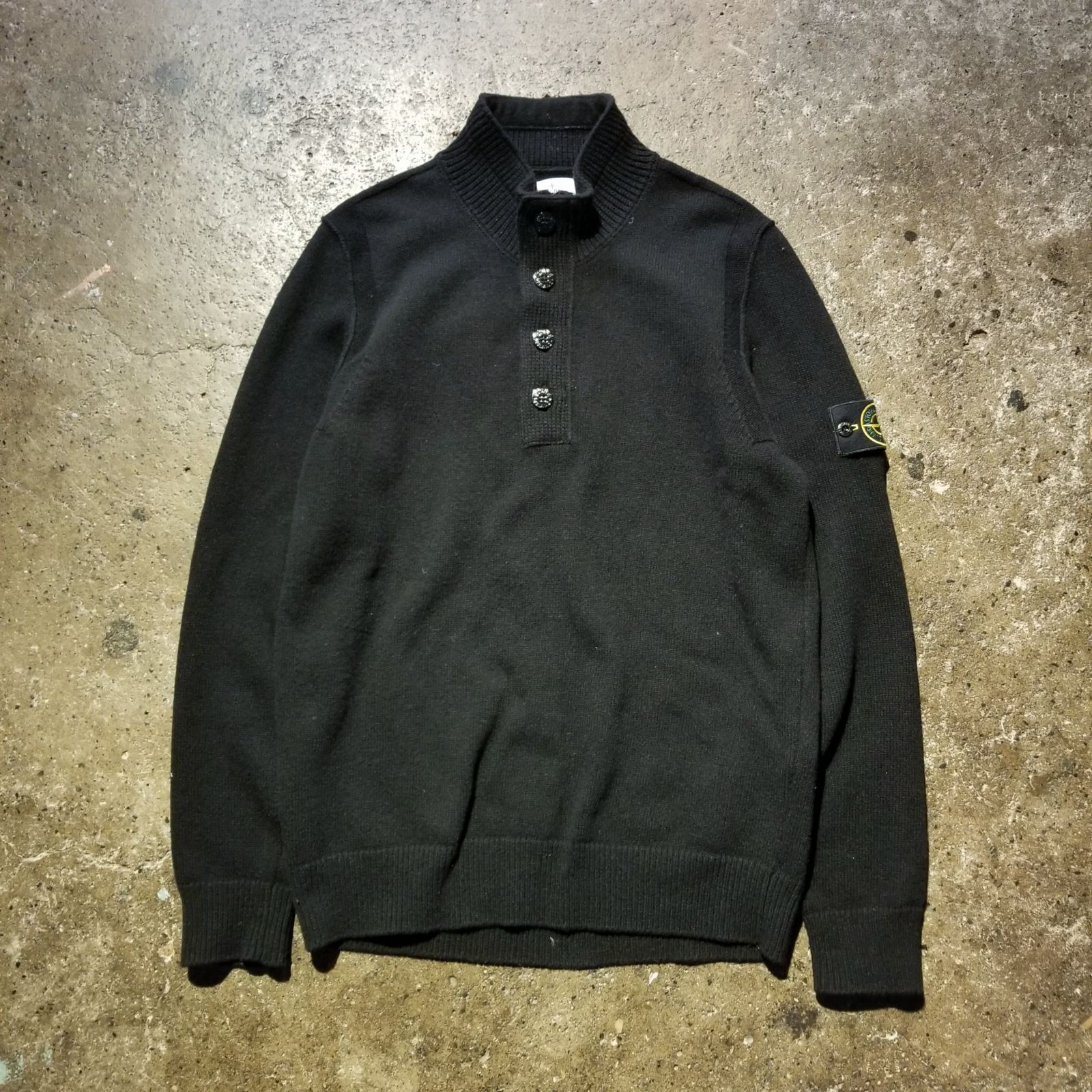 STONE ISLAND 23AW プルオーバー ハーフジップニット 7915540A3 STONE ISLAND 23AW プルオーバー ハーフジップニット 7915540A3