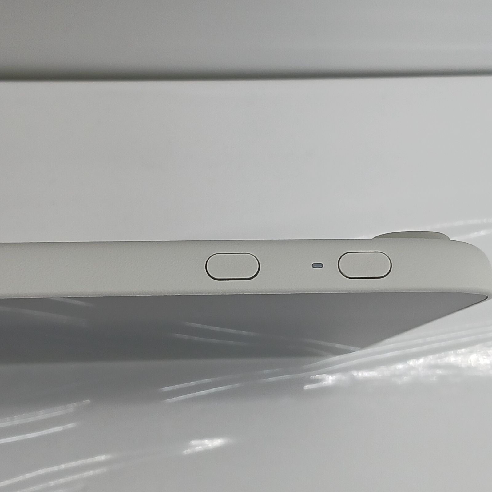 One 液晶ペンタブレット