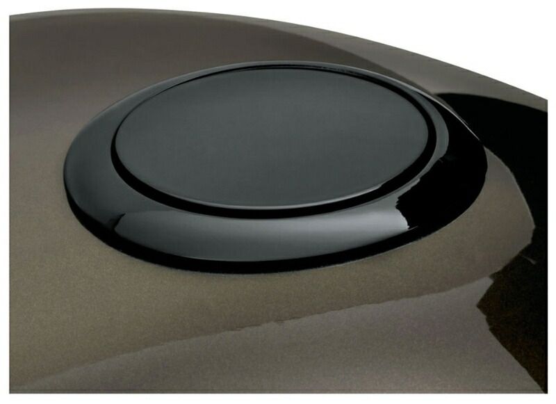 フラッシュマウント フュエルキャップ グロスブラック：2018年以降FXBB/S、FXBR/S、FXST