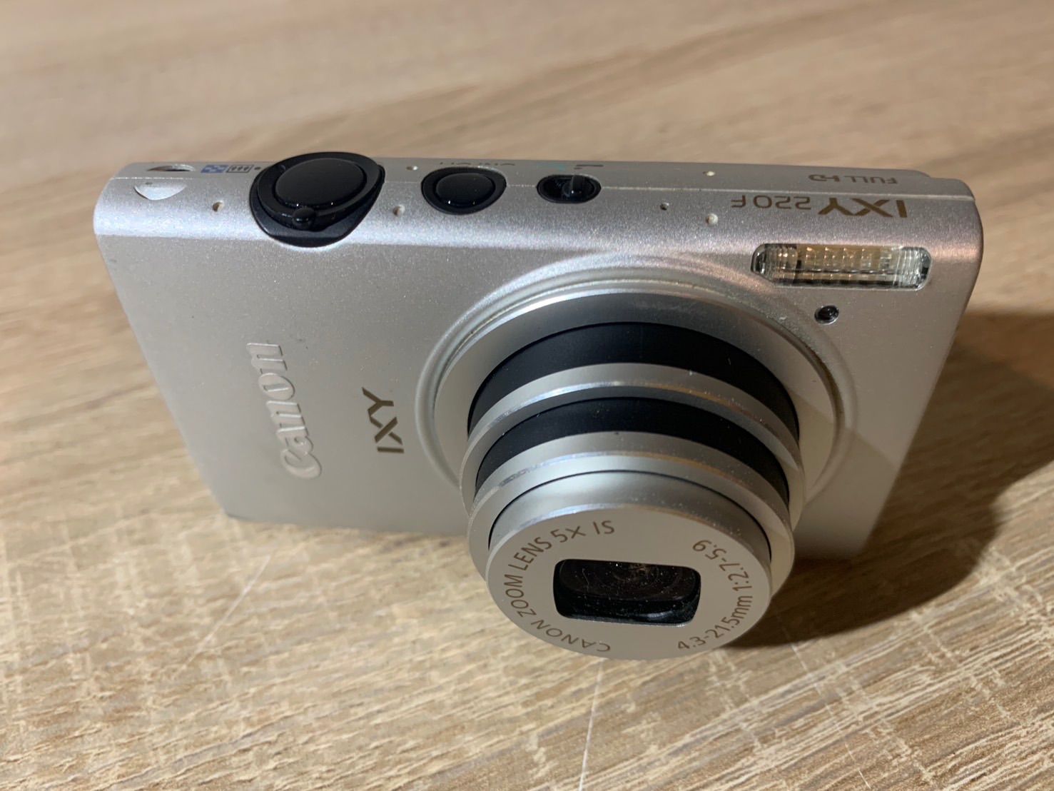 5622 Canon IXY シルバー デジカメ 220F - メルカリ