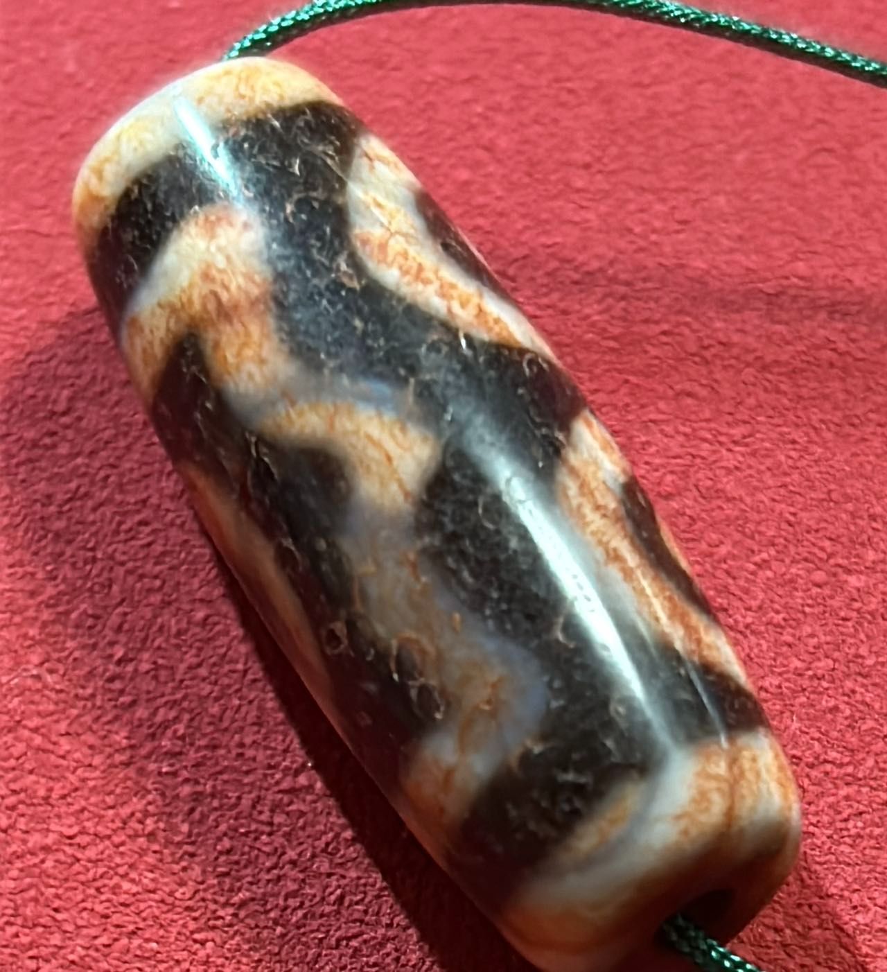 dZi beadsジービーズ 西蔵 高品質】 老玉髄血糸龍紋息増懐板天珠