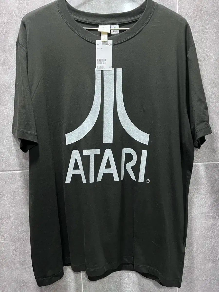 【雷市場（ポンジャン）商品韓国直送】 H ＆ M アタリ Tシャツ XL サイズ 出品