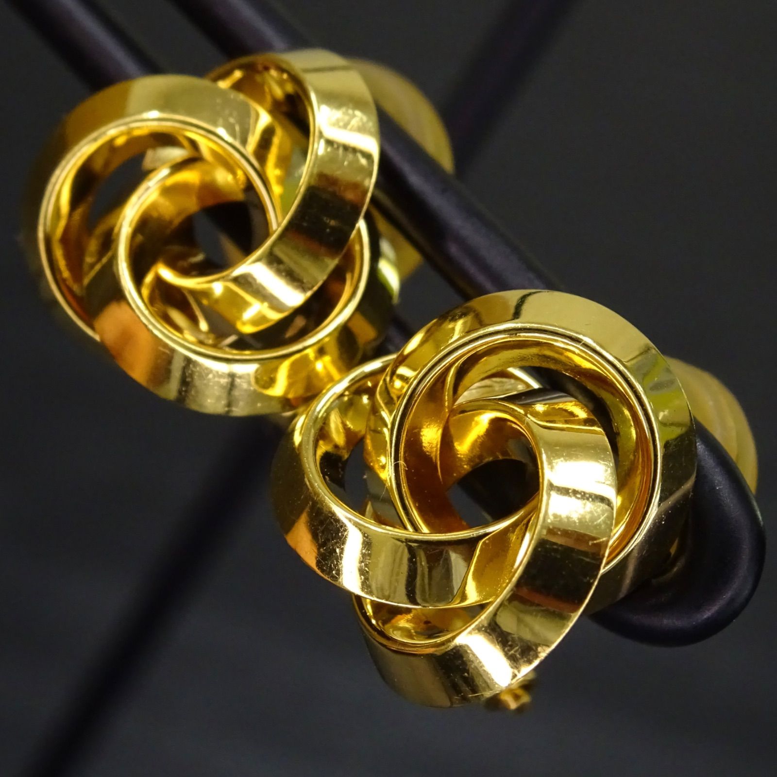 18金 K18 ゴールド GOLD 750 ツイスト デザイン イヤリング 両耳 18金 K18 ゴールド GOLD 750 ツイスト デザイン イヤリング 両耳