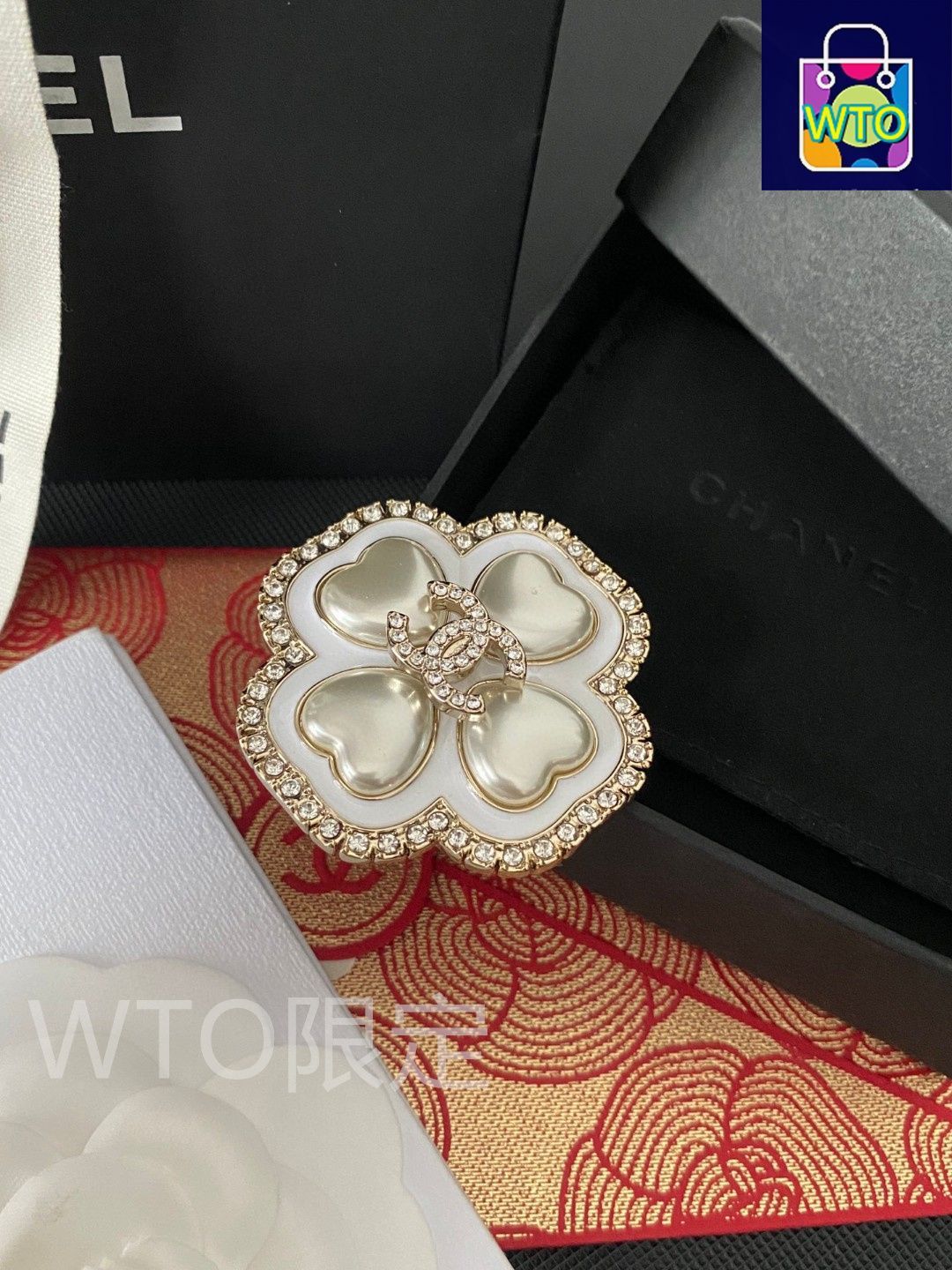 CHANEL 24P 新作　デニム　ブローチ　新品未使用 CHANEL - シャネルデニムブローチ CHANEL24P新作 大人気の通販