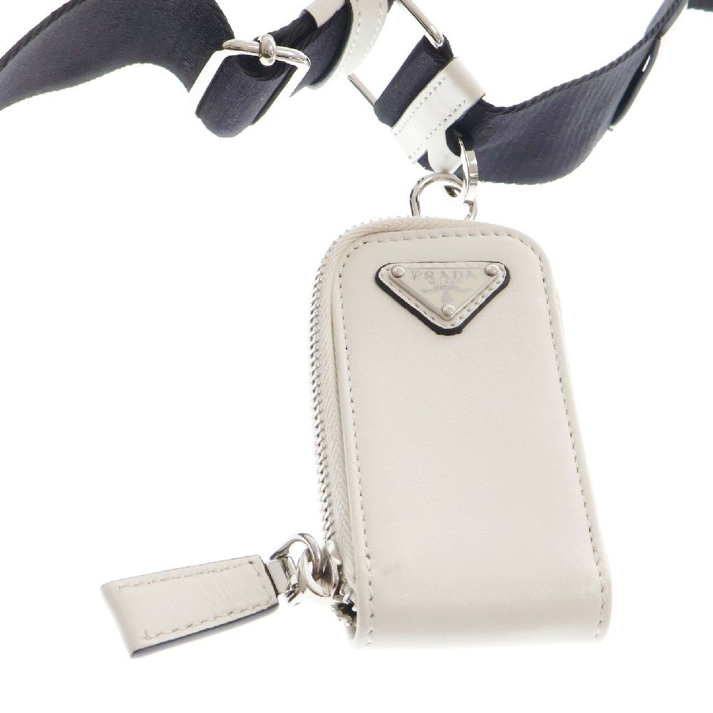 PRADA (プラダ) トライアングルレザー ショルダーバッグ レザー  