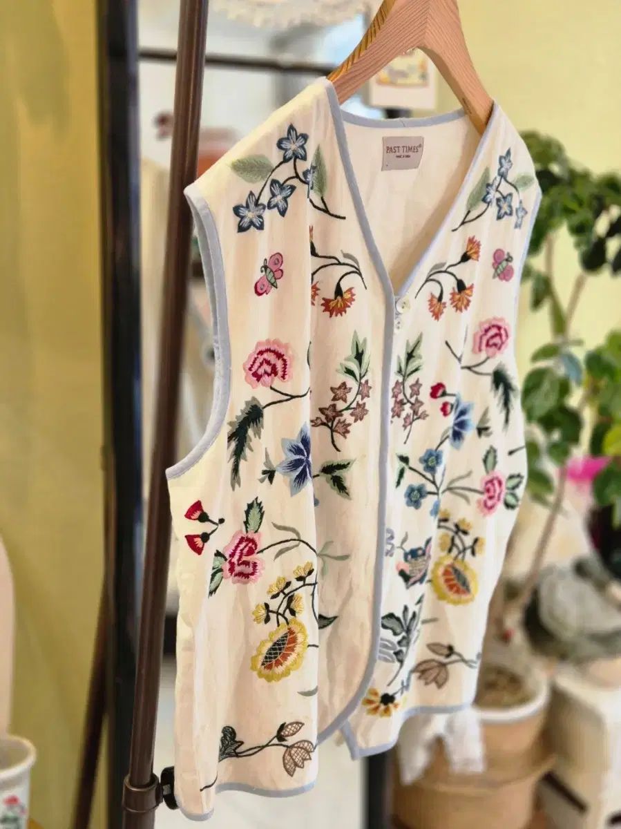  PAST TIMES フラワー 刺繡 ベスト ベスト ジレ ベスト ジレ ビスチェ