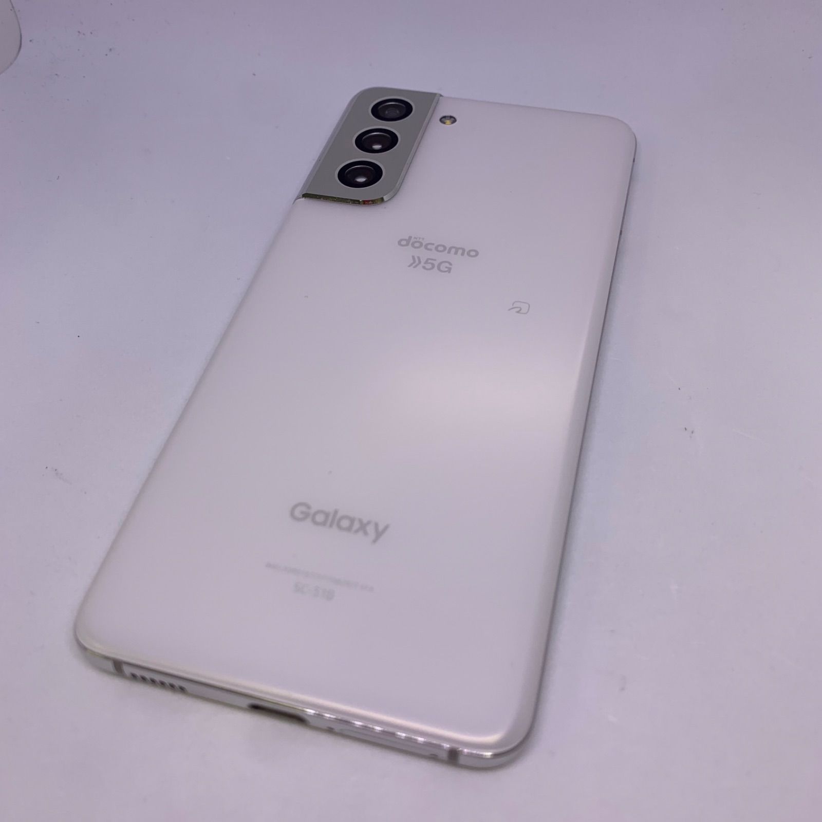 ☆【中古品】docomo Galaxy S21 5G SC-51B ホワイト （ランクD・七日間 ...