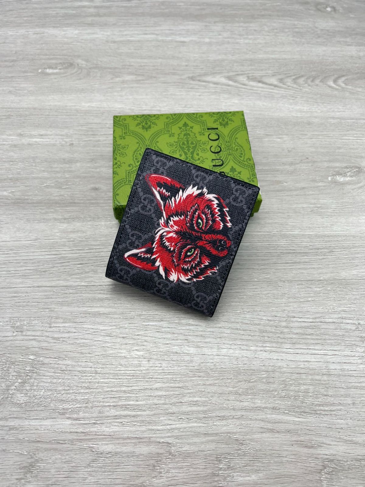 本日限定特価】GUCCI GGスプリーム レッドウルフプリント