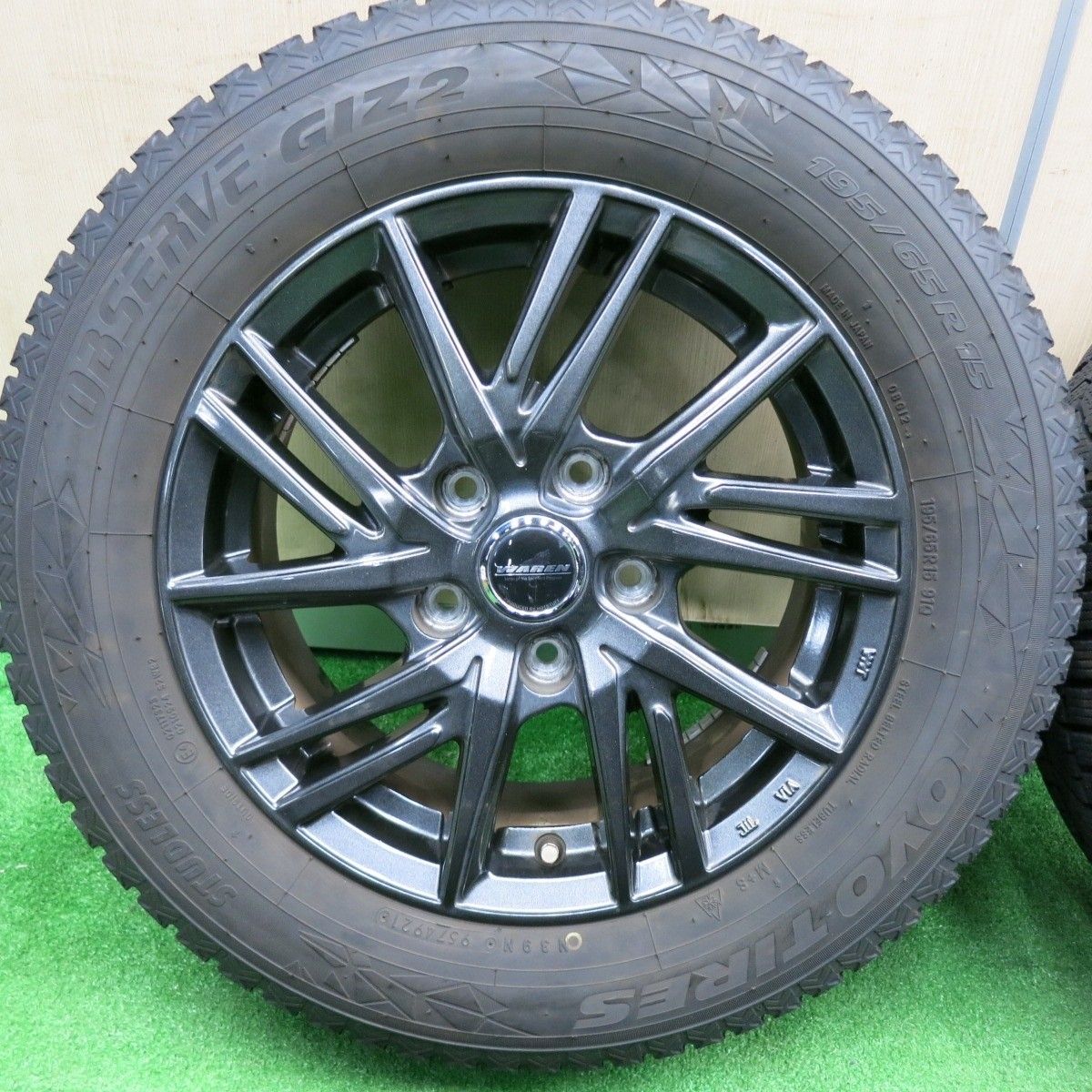 バリ溝！21年！キレイ！8.5分☆スタッドレス 195/65R15 トーヨー 