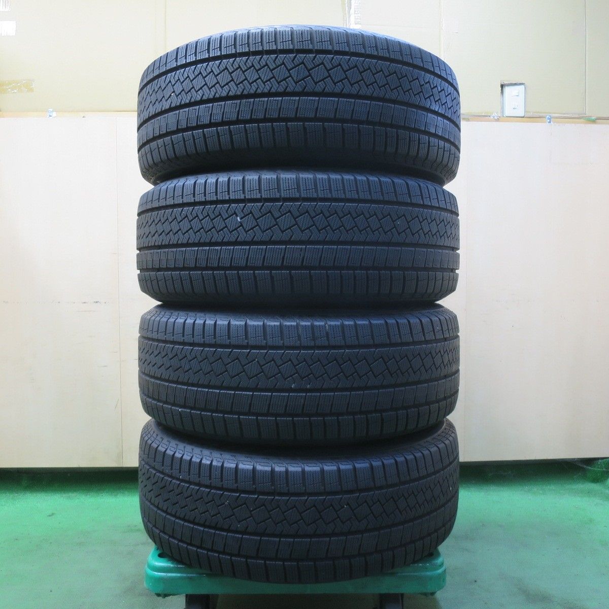 スタッドレス ピレリ