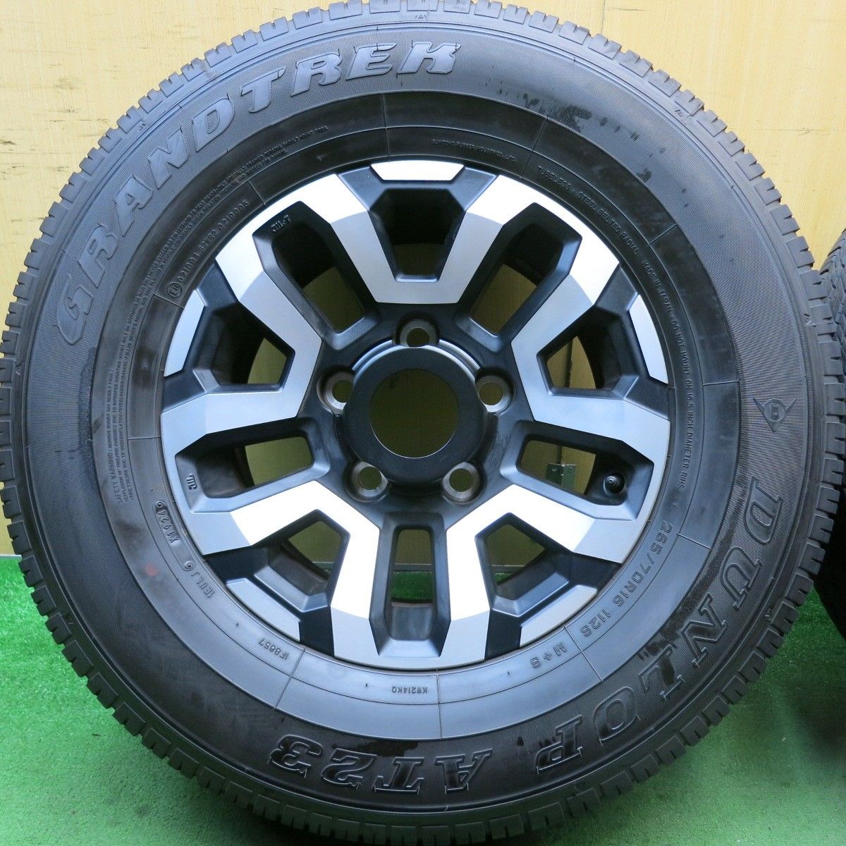 265/70R16 ダンロップ　AT23 新車外しノーマルタイヤ４本 GRANDTREK 265/70R16 112S ダンロップ AT23 2024年製 1本 新車