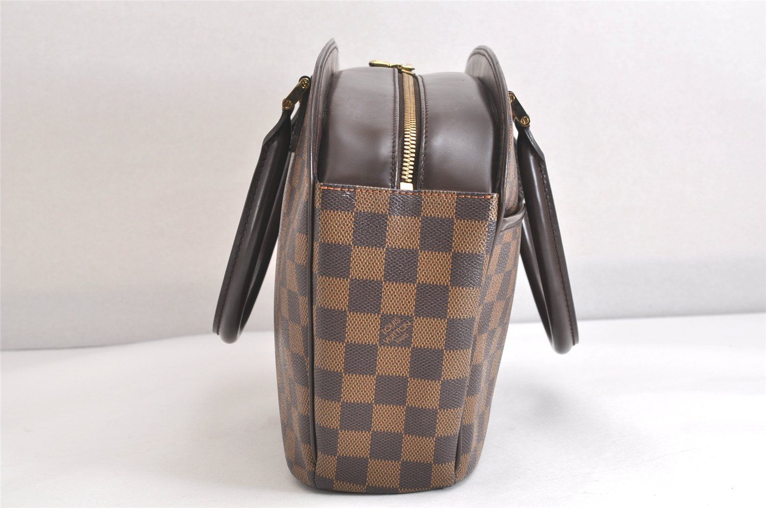 サリア ハンドバッグ