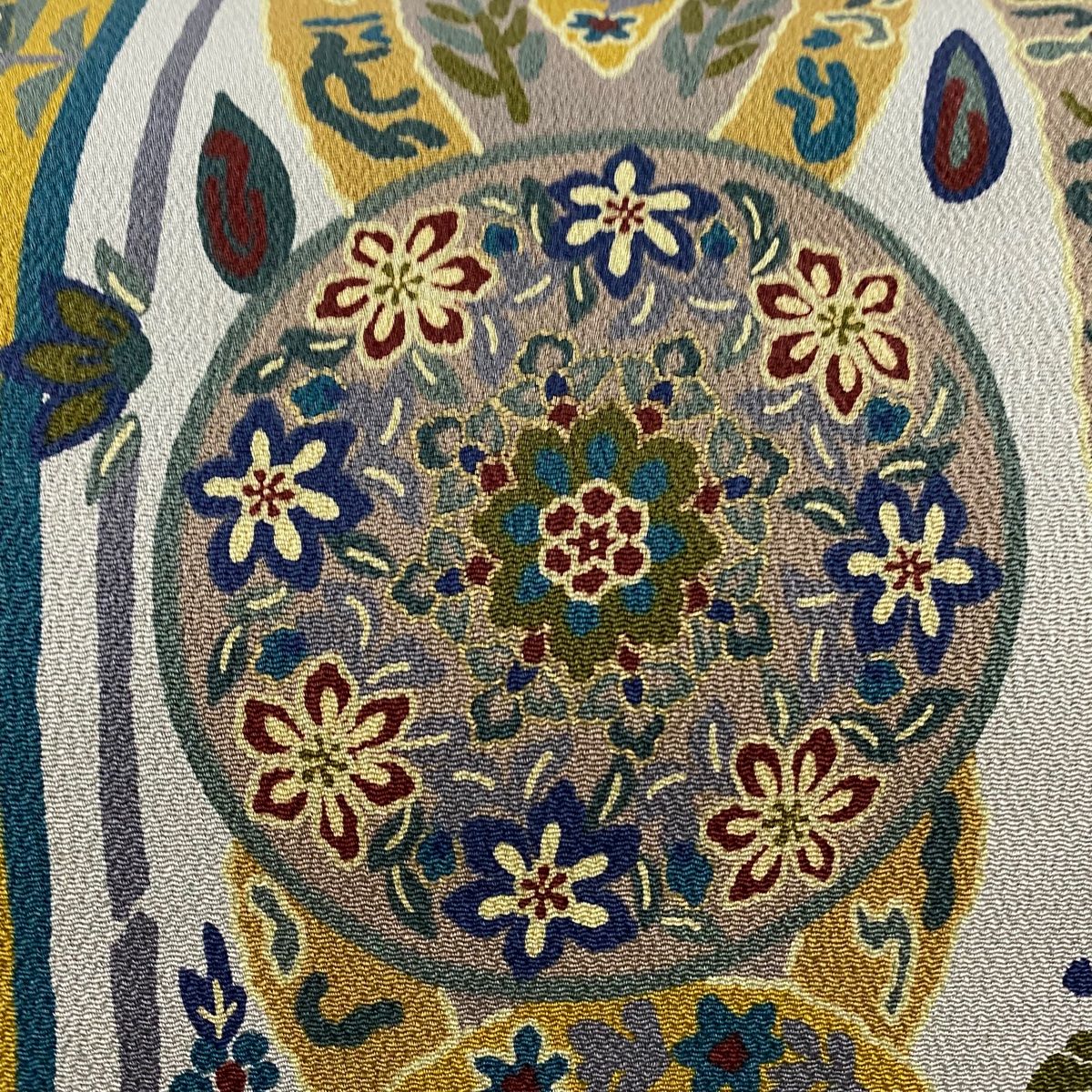 名古屋帯 秀品 華文 葉と実 染め分け 金彩 灰緑 正絹