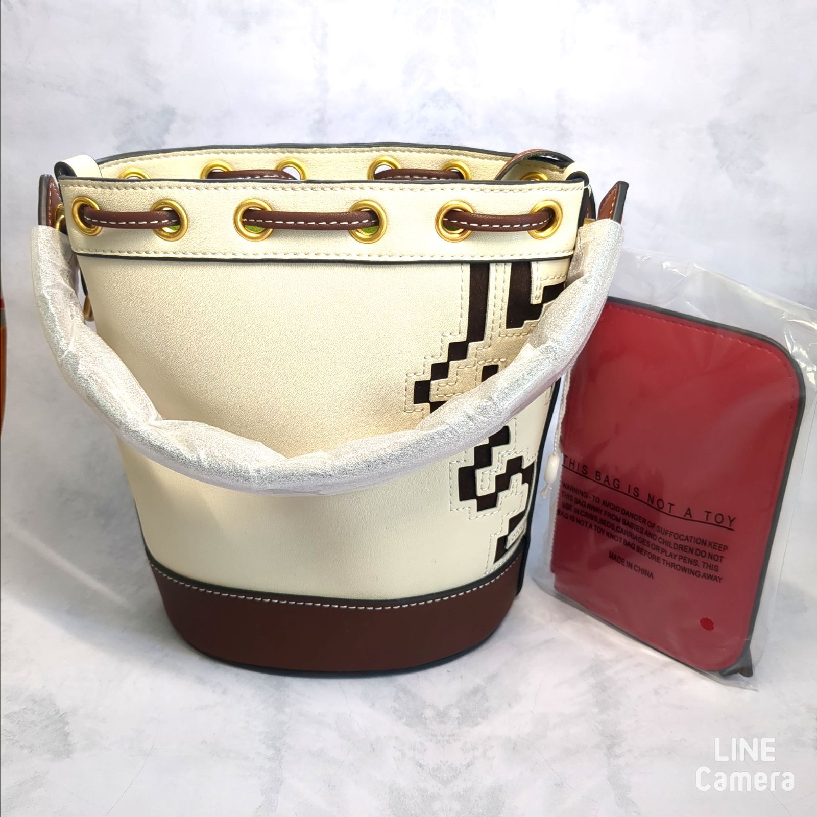 トリーバーチ Tory Burch ピクセル ラビット ウサギ うさぎ バケット トリーバーチ Tory Burch ピクセル ラビット ウサギ うさぎ バケット