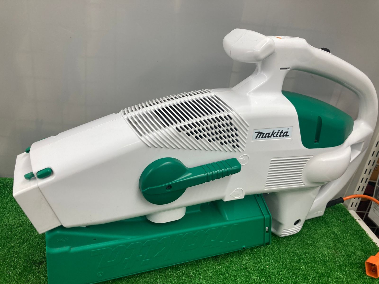 マキタ　電動ブロワ集塵機　MUB0710 ブロワ 集塵機 MUB0710 マキタ マキタブロワ⁄集じん機MUB0710