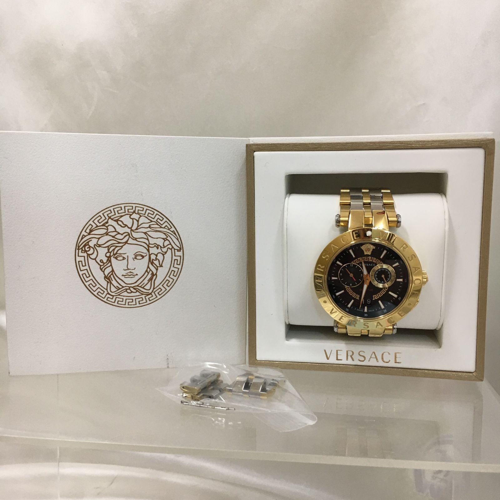 三沢店85】VERSACE 腕時計 ヴェルサーチ Versace Vレース デュアル 