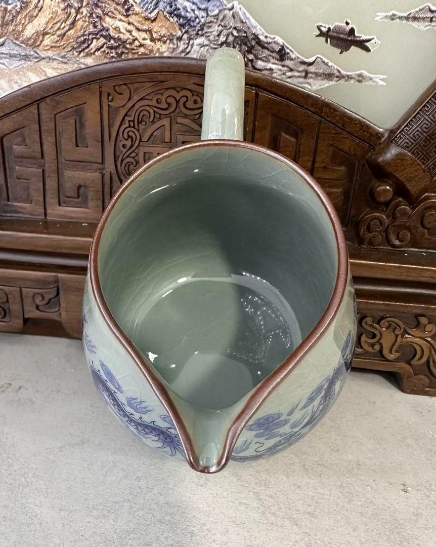 景徳鎮 陶磁器 黒地龍紋茶杯 茶碗 茶道具 装飾品 現代工芸品 置物 景徳鎮 陶磁器 黒地龍紋茶杯 茶碗 茶道具 装飾品 現代工芸品