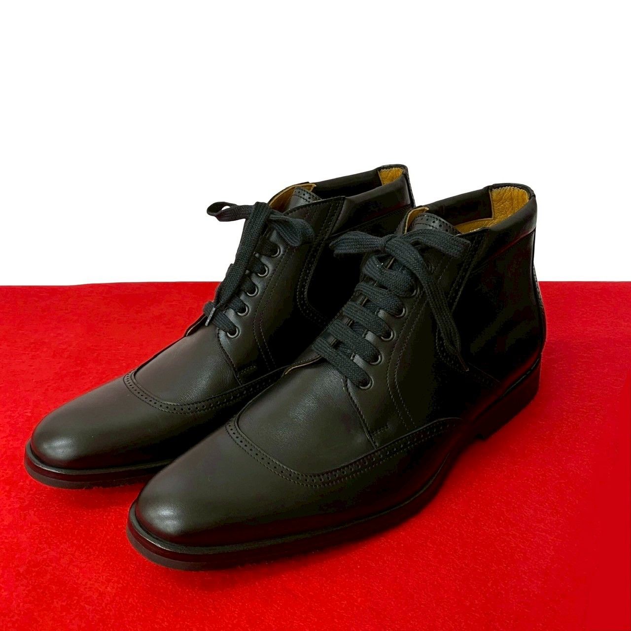 ほぼ未使用 エルメス パンチングレザー レースアップ ショートブーツ サイズ42 ほぼ未使用 エルメス パンチングレザー レースアップ ショートブーツ