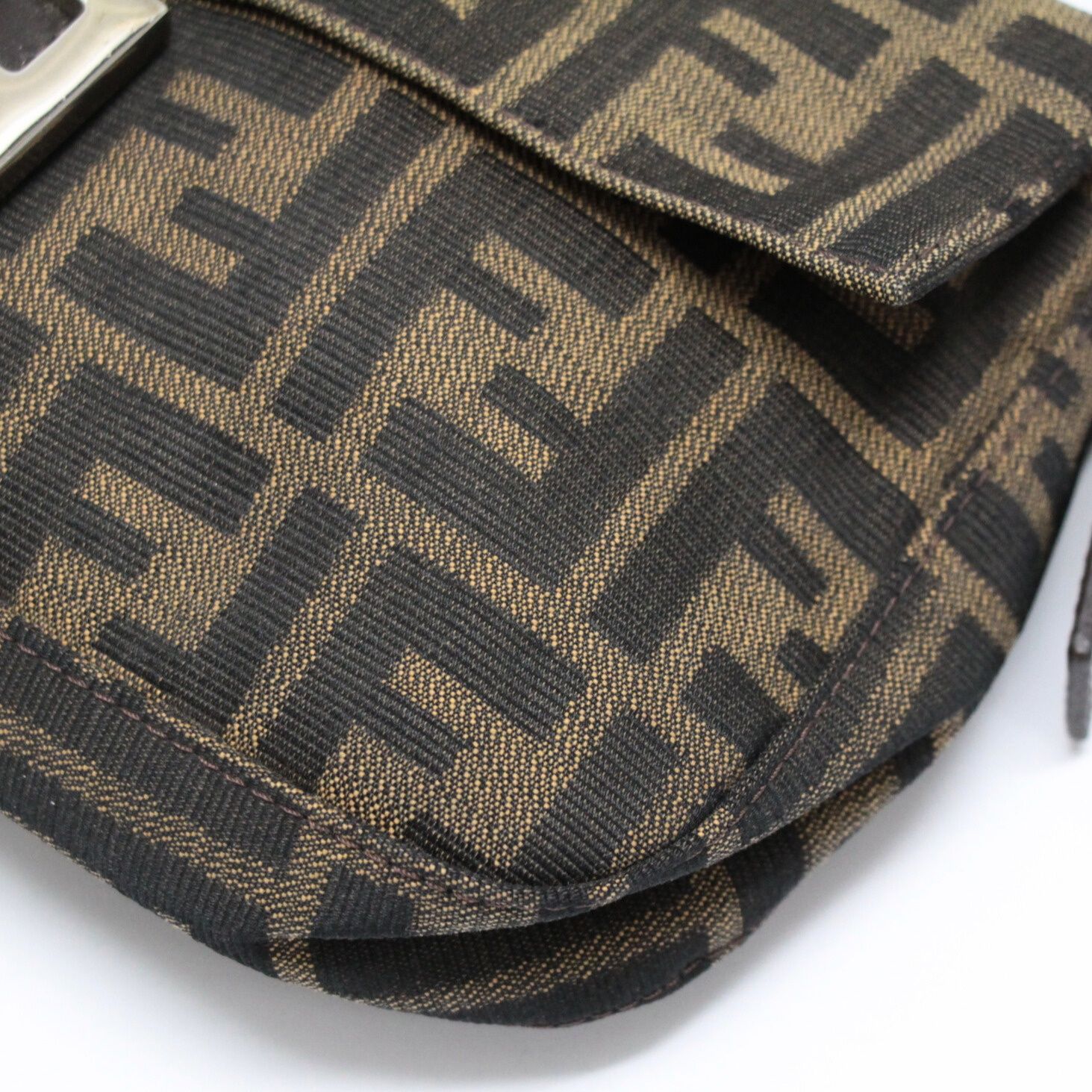 えりフェンディ　マンマバケット　キャンバス　ショルダーバッグ　ブラウン 楽天市場】FENDI フェンディ マンマバケット ナイロンキャンバス