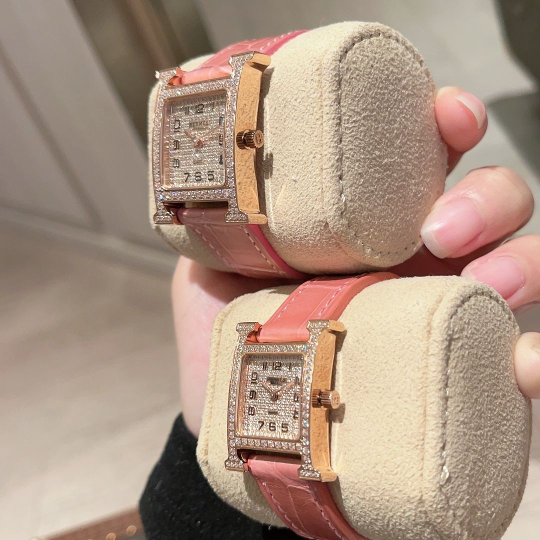 美品HERMES ピンク クロコダイルレザー 時計 HERM?S エルメス ウールH レディース腕時計｜スイス製クオーツ