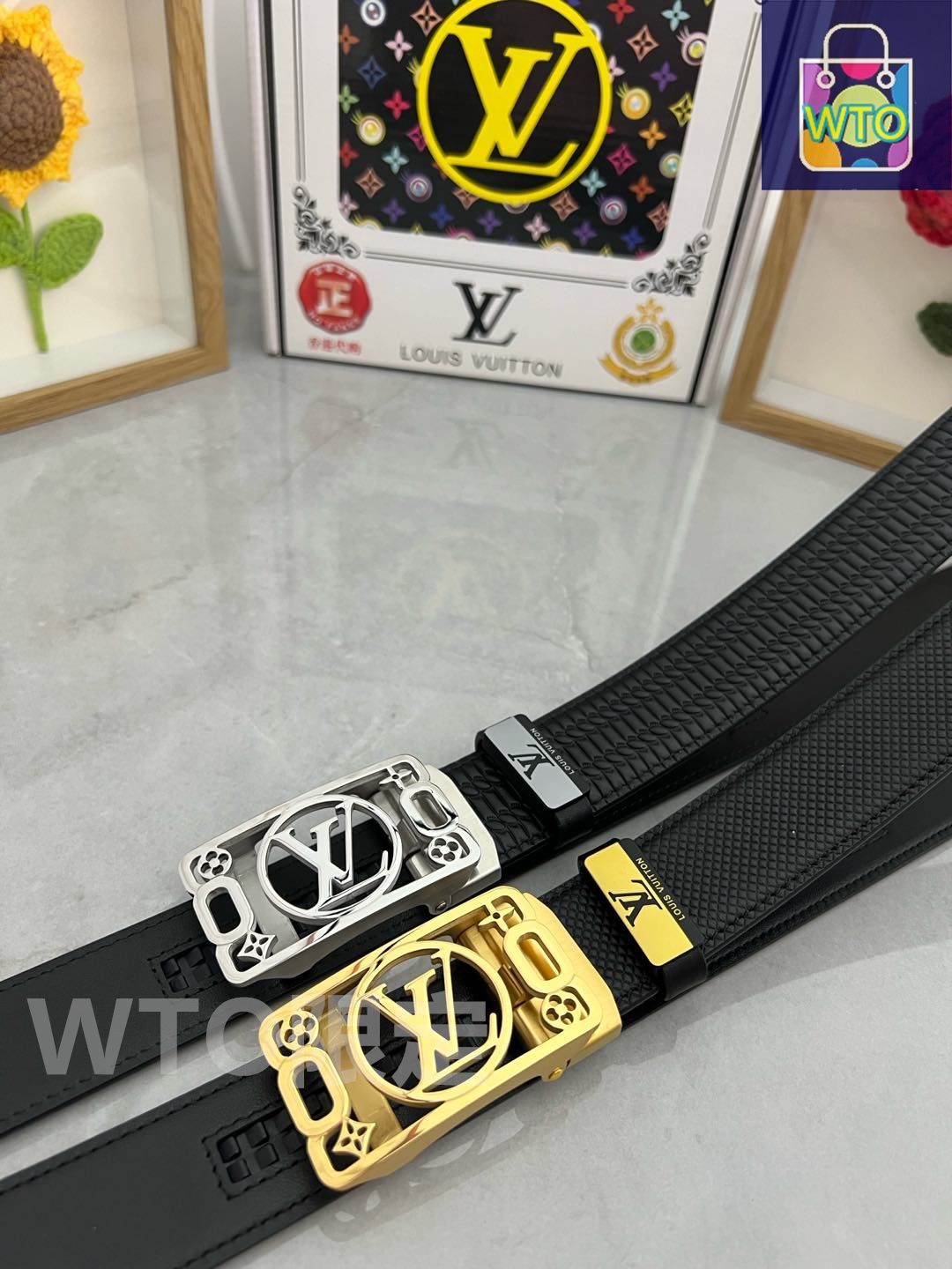 ⭐︎LOUIS VUITTON⭐︎ ベルト　ほぼ未使用 Louis Vuitton ルイ・ヴィトン ファッションベルト05-1-ZO79