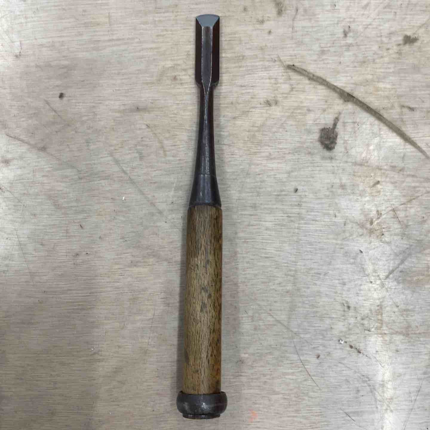 恐らく佐久作 丸鑿 刃幅約5分 越谷店