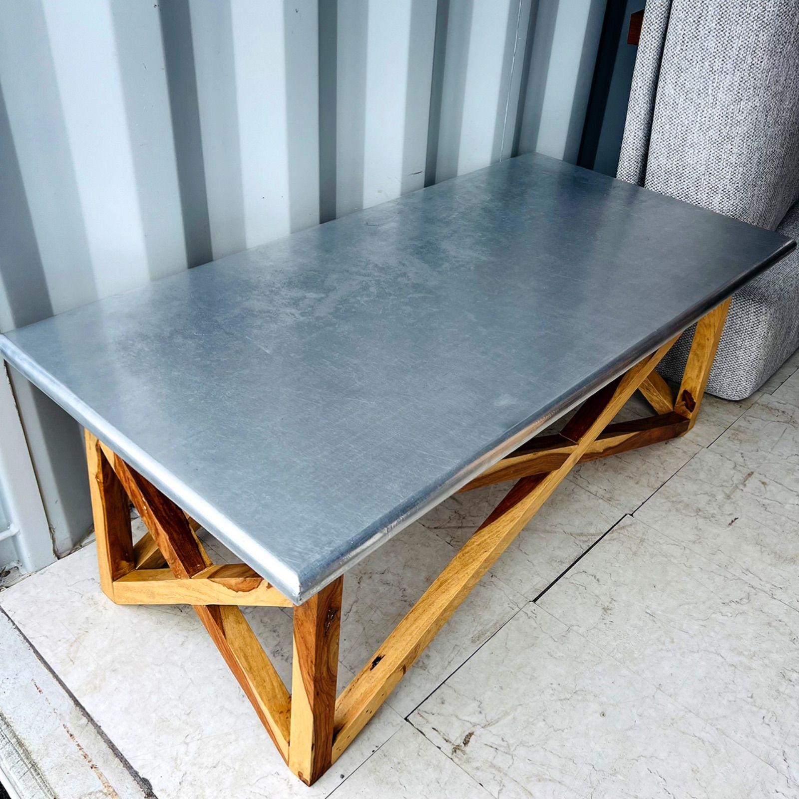 WTWマーベリックコーヒーテーブル　アルミ天板　西海岸風 WTWマーベリックコーヒーテーブル アルミ天板 西海岸風