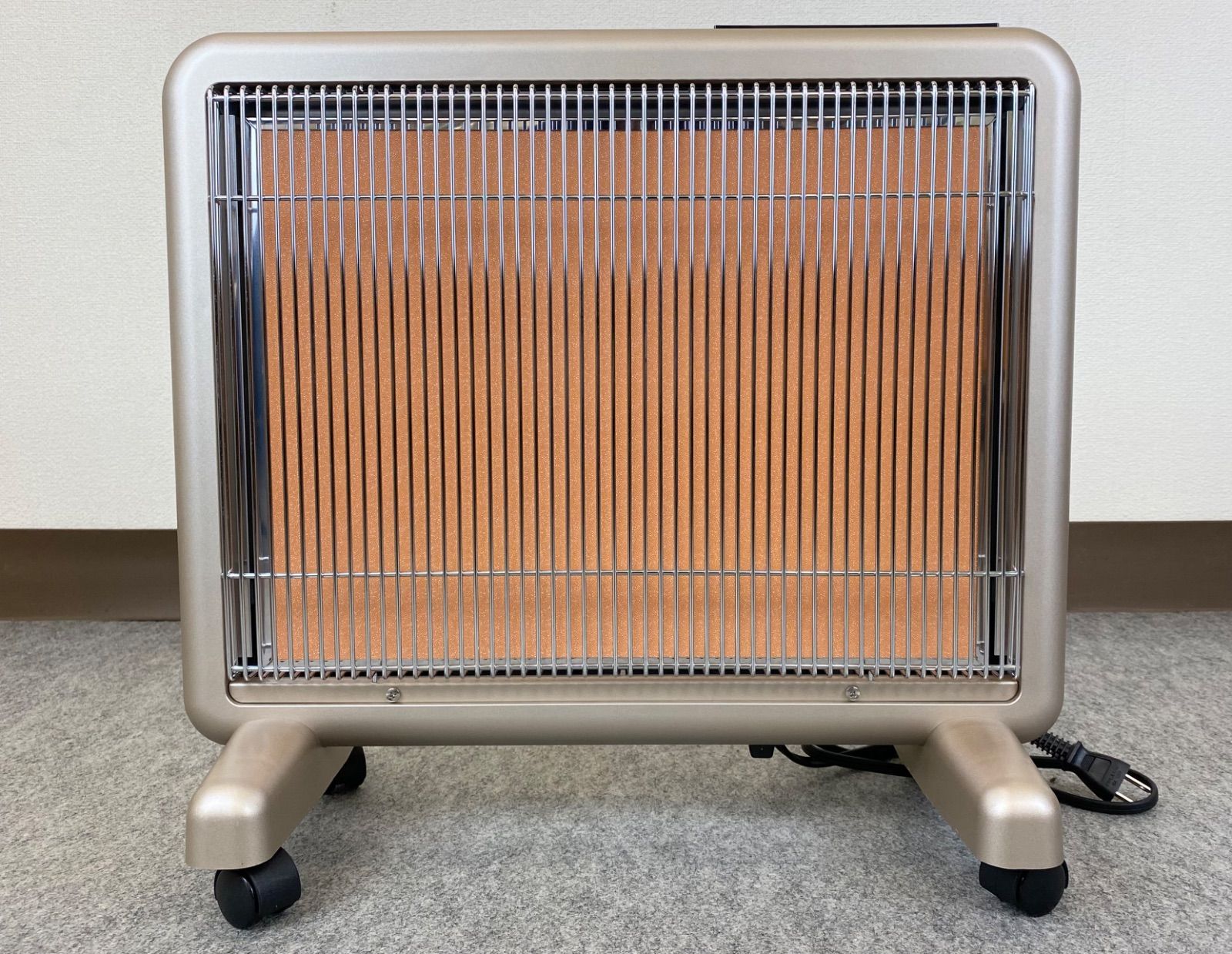 J23BC14 サンルミエ クラセラ7 遠赤外線暖房器 N700L-GR パネルヒーター