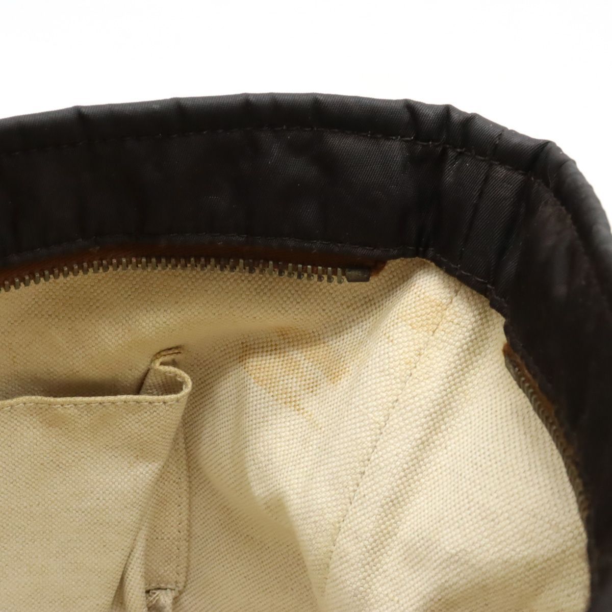 GUCCI グッチ GGナイロン ショルダーバッグ 斜め掛け レザー ダーク  