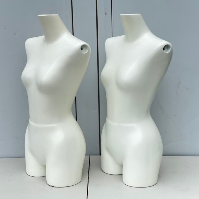 トルソー 上半身 2点セット 【中古】 レディース マネキン 女性 トルソー 上半身 2点セット 【中古】 レディース マネキン 女性