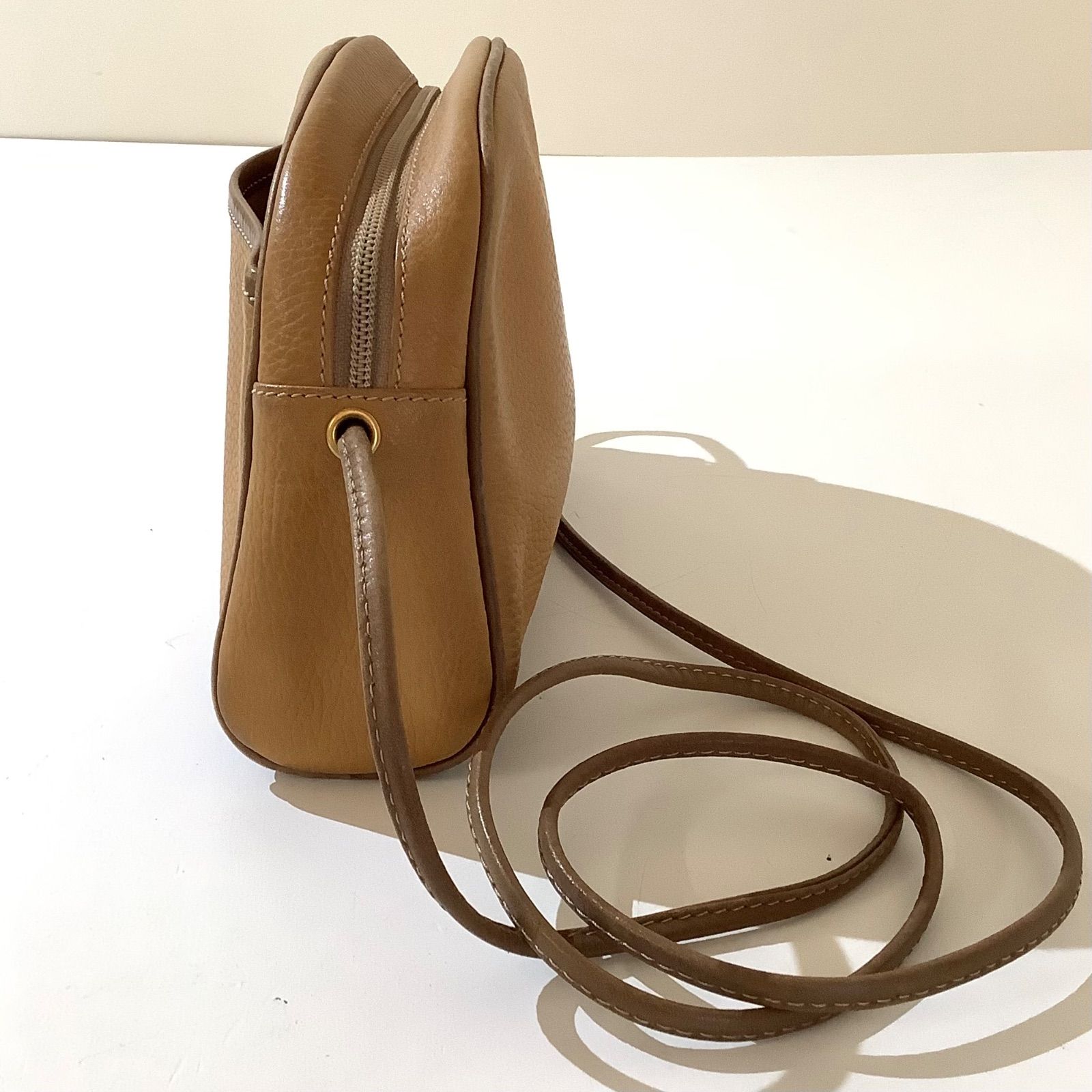 【LOEWE】ヴィンテージ 希少 ショルダーバッグ アナグラム キャメル LOEWE/ロエベ】アナグラム 巾着型 ショルダーバッグ キャメル
