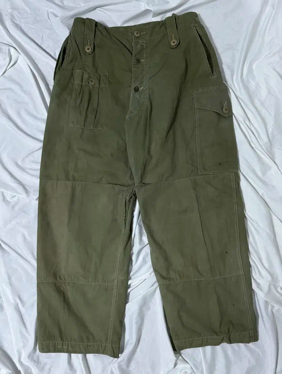 しょー様専用1950年代イギリス軍コンバットトラウザーズ1952