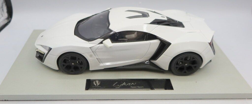 TOPMARQUES 1 18 ライカン ハイパースポーツ ホワイト TOP30B