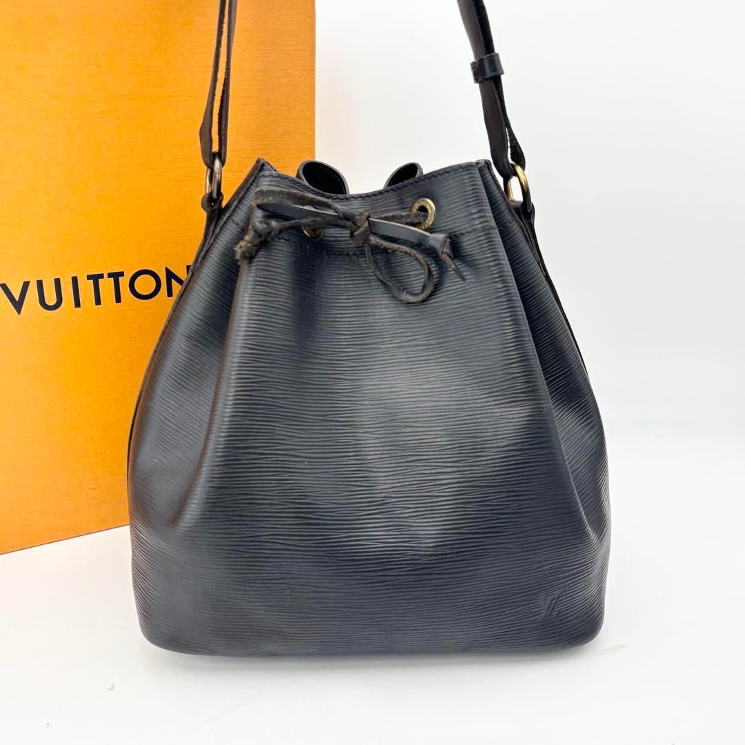 【美品❗✨】ルイヴィトン　ハンドバッグ　プチノエ　ブラック　ノワール　エピ LOUIS VUITTON ルイヴィトン エピ プチノエ ノワール ブラック