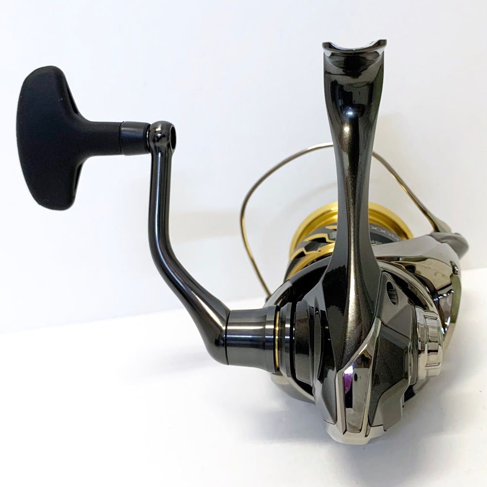 加古川店 SHIMANO | シマノ リール 20ツインパワー C3000MHG スピニングリール 86